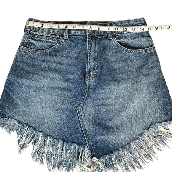 We The Free Denim Free People Mini Skirt Fringe Raw Hem Festival Boho Size 27 - Picture 5 of 9